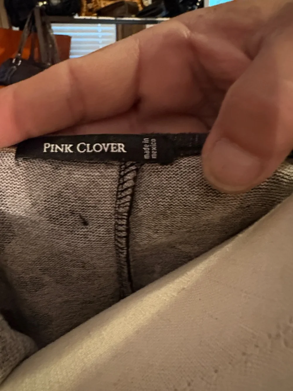 Pink Clover Leopard Print Long Sleeve Top in Tan and Black NWOT - Picture 3 of 6